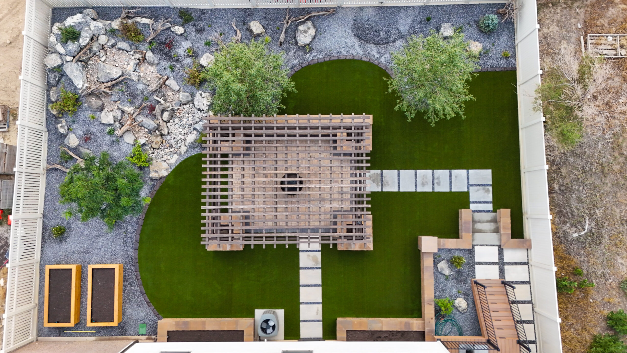 Residential backyard with K9Grass pet turf